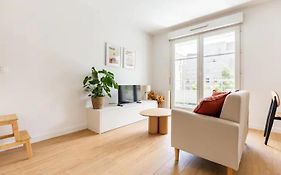 Appartement cosy avec terrasse proche de Paris